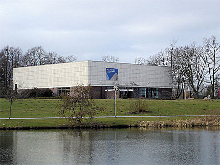 Auf diesem Bild sieht man das Gebäude der Rostocker Kunsthalle.