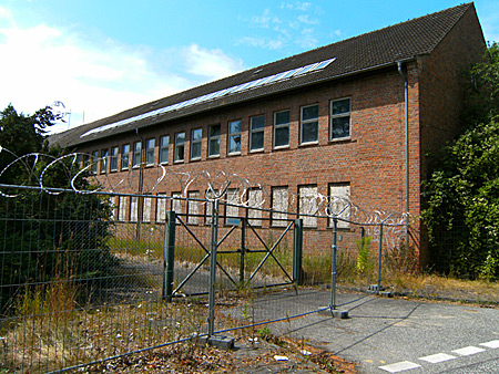 Auf diesem Bild sieht man ein Gebäude des DMR Rostock.